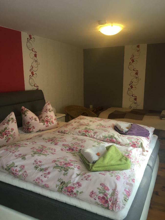 Ferienwohnung Guerth Kleinhennersdorf Экстерьер фото